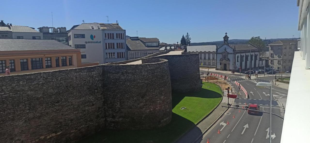 Adarve, Con Parking Y Vistas A La Muralla Lugo